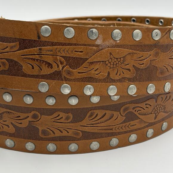Chinese Laundry Women’s Leather Studded Tooled Belt 420116 Size M 32”-36” Canada - Picture 3 of 11